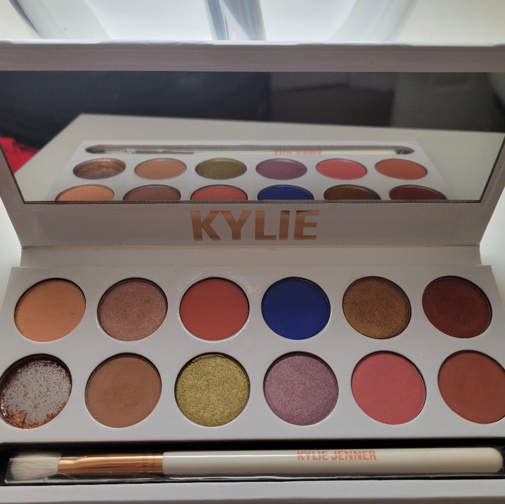 Kylie Eyeshadow xoxo